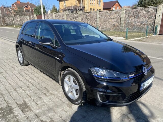 Чорний Фольксваген Гольф, об'ємом двигуна 0 л та пробігом 150 тис. км за 9200 $, фото 1 на Automoto.ua