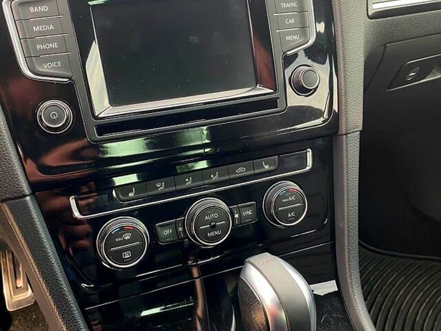 Черный Фольксваген Гольф, объемом двигателя 2 л и пробегом 164 тыс. км за 19000 $, фото 1 на Automoto.ua