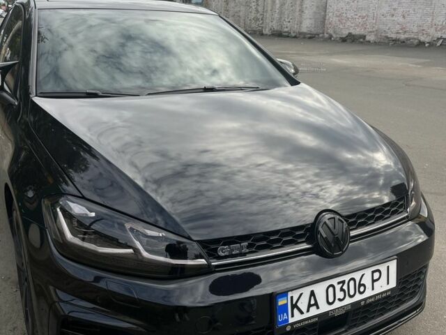 Черный Фольксваген Гольф, объемом двигателя 2 л и пробегом 122 тыс. км за 17000 $, фото 1 на Automoto.ua