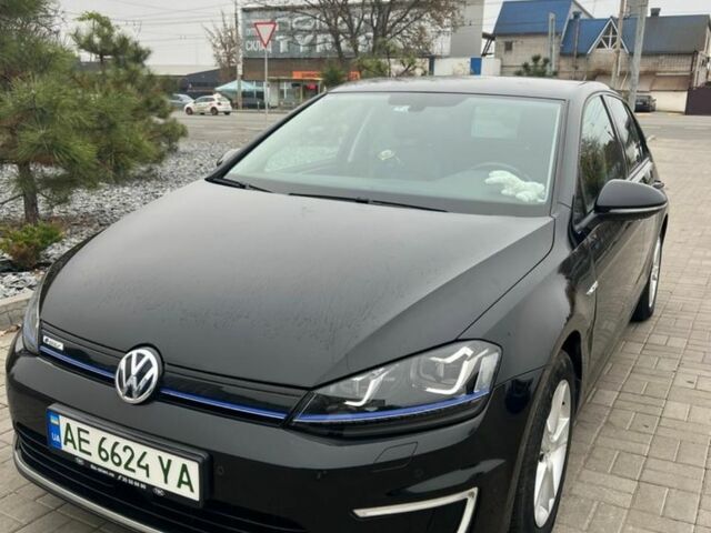 Черный Фольксваген Гольф, объемом двигателя 0 л и пробегом 39 тыс. км за 11500 $, фото 1 на Automoto.ua