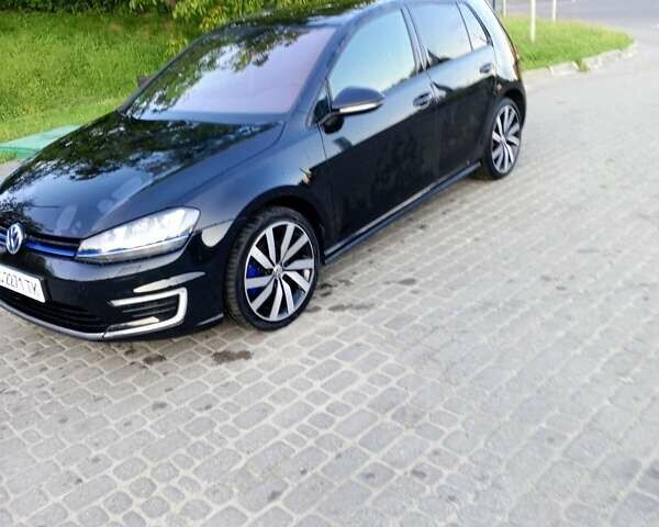Черный Фольксваген Гольф, объемом двигателя 1.4 л и пробегом 108 тыс. км за 16400 $, фото 1 на Automoto.ua
