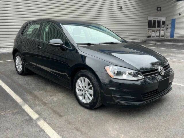 Черный Фольксваген Гольф, объемом двигателя 1.8 л и пробегом 65 тыс. км за 8000 $, фото 1 на Automoto.ua