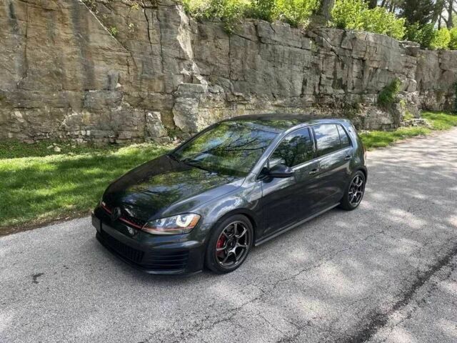Чорний Фольксваген Гольф, об'ємом двигуна 2 л та пробігом 52 тис. км за 2900 $, фото 1 на Automoto.ua