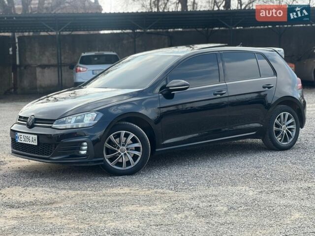Черный Фольксваген Гольф, объемом двигателя 1.8 л и пробегом 175 тыс. км за 12500 $, фото 1 на Automoto.ua