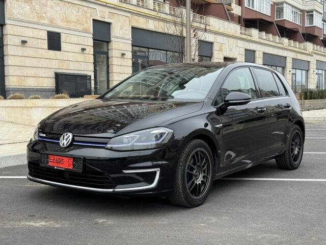 Черный Фольксваген Гольф, объемом двигателя 0 л и пробегом 110 тыс. км за 14400 $, фото 1 на Automoto.ua