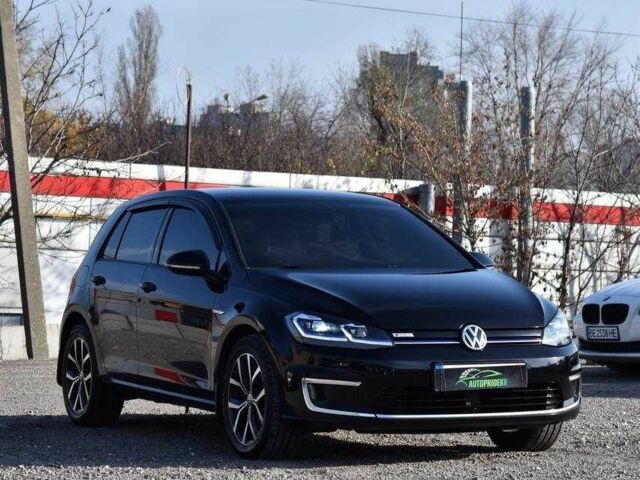 Черный Фольксваген Гольф, объемом двигателя 0 л и пробегом 140 тыс. км за 14650 $, фото 1 на Automoto.ua