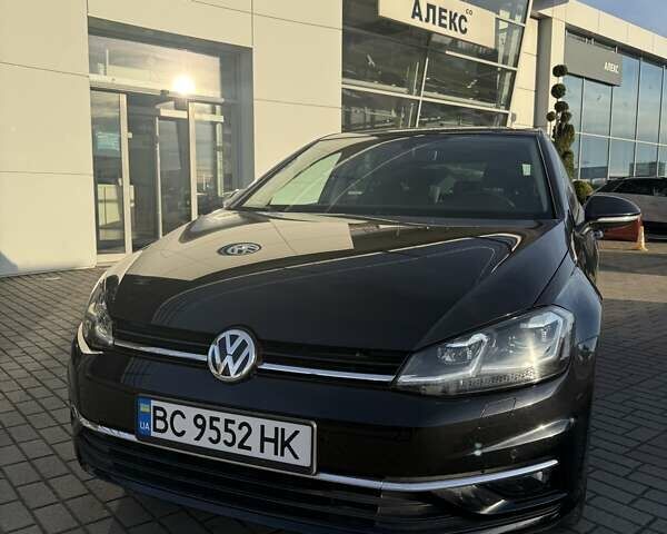 Черный Фольксваген Гольф, объемом двигателя 1.4 л и пробегом 75 тыс. км за 15900 $, фото 1 на Automoto.ua