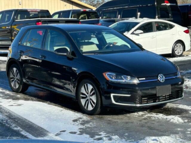 Черный Фольксваген Гольф, объемом двигателя 0 л и пробегом 40 тыс. км за 6800 $, фото 1 на Automoto.ua