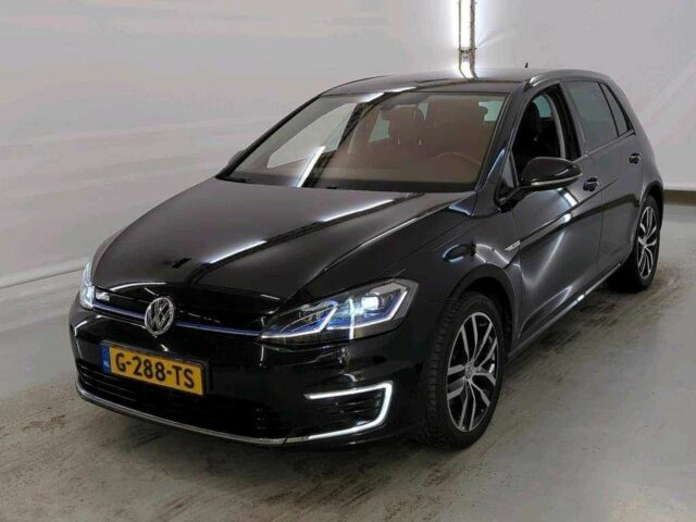 Черный Фольксваген Гольф, объемом двигателя 0 л и пробегом 125 тыс. км за 10299 $, фото 1 на Automoto.ua