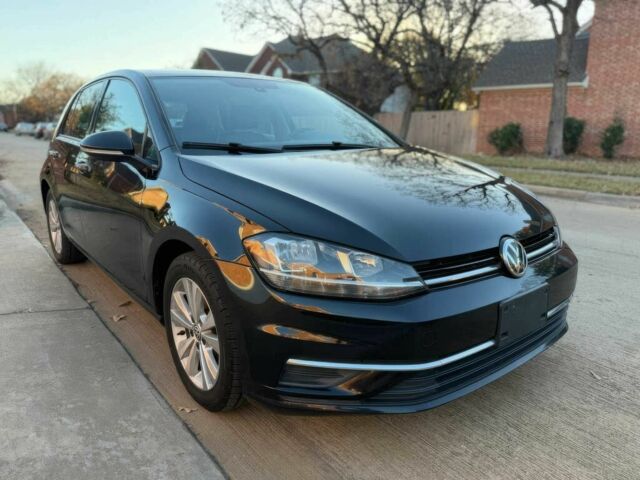 Черный Фольксваген Гольф, объемом двигателя 1.4 л и пробегом 49 тыс. км за 4100 $, фото 1 на Automoto.ua