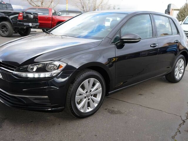 Черный Фольксваген Гольф, объемом двигателя 1.4 л и пробегом 22 тыс. км за 13500 $, фото 1 на Automoto.ua