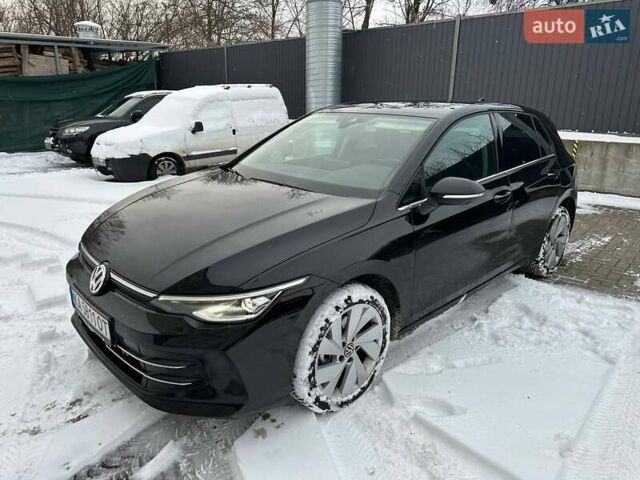 Черный Фольксваген Гольф, объемом двигателя 1.4 л и пробегом 19 тыс. км за 29498 $, фото 1 на Automoto.ua