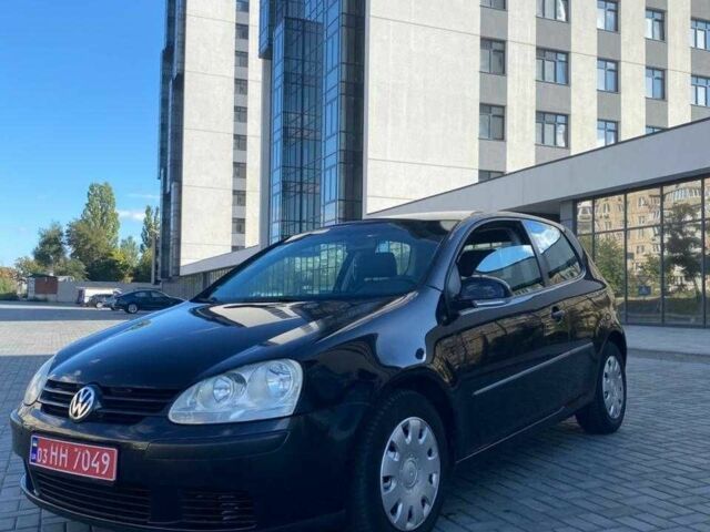 Черный Фольксваген Гольф, объемом двигателя 1.4 л и пробегом 235 тыс. км за 4300 $, фото 1 на Automoto.ua