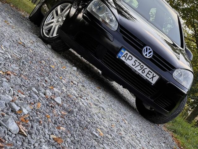 Черный Фольксваген Гольф, объемом двигателя 1.9 л и пробегом 345 тыс. км за 4650 $, фото 1 на Automoto.ua