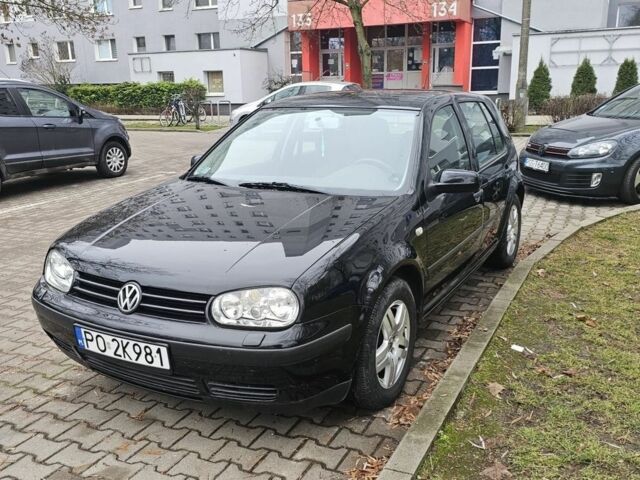 Черный Фольксваген Гольф, объемом двигателя 1.9 л и пробегом 267 тыс. км за 1000 $, фото 1 на Automoto.ua