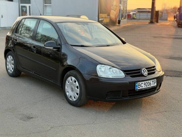 Черный Фольксваген Гольф, объемом двигателя 1.4 л и пробегом 230 тыс. км за 5500 $, фото 1 на Automoto.ua