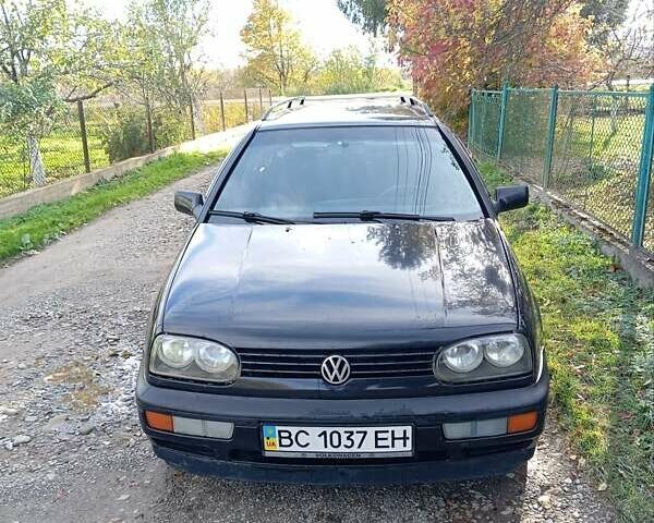 Черный Фольксваген Гольф, объемом двигателя 1.78 л и пробегом 370 тыс. км за 2750 $, фото 1 на Automoto.ua