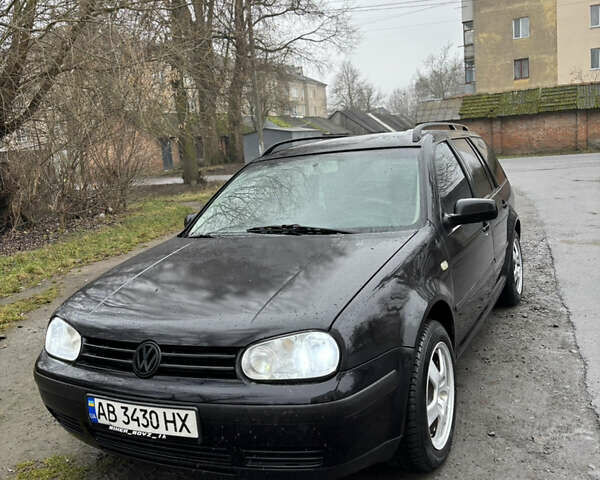 Черный Фольксваген Гольф, объемом двигателя 1.9 л и пробегом 400 тыс. км за 3400 $, фото 1 на Automoto.ua