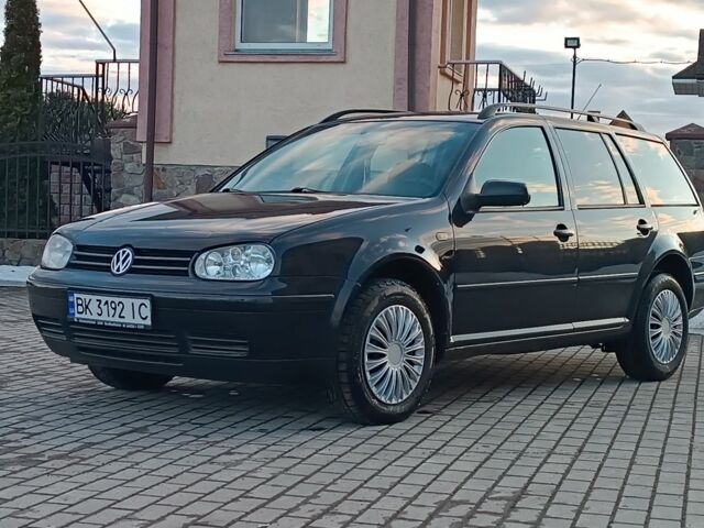 Черный Фольксваген Гольф, объемом двигателя 1.9 л и пробегом 361 тыс. км за 3850 $, фото 1 на Automoto.ua