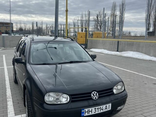 Черный Фольксваген Гольф, объемом двигателя 1.9 л и пробегом 490 тыс. км за 3700 $, фото 1 на Automoto.ua