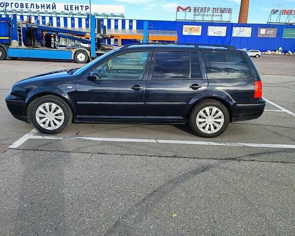 Черный Фольксваген Гольф, объемом двигателя 1.39 л и пробегом 20 тыс. км за 4200 $, фото 1 на Automoto.ua