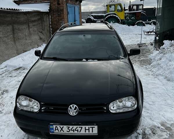 Черный Фольксваген Гольф, объемом двигателя 1.6 л и пробегом 298 тыс. км за 4000 $, фото 1 на Automoto.ua