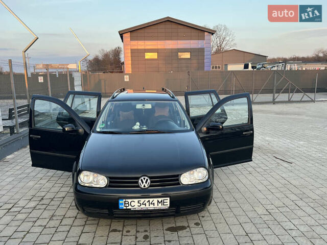 Черный Фольксваген Гольф, объемом двигателя 1.6 л и пробегом 275 тыс. км за 3900 $, фото 1 на Automoto.ua