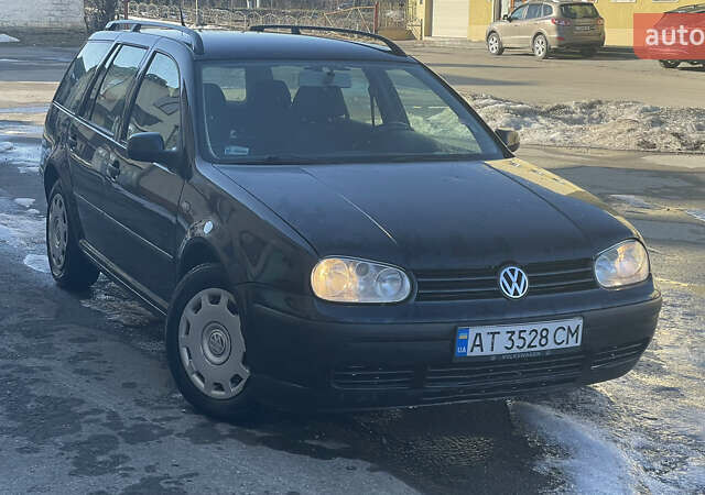 Черный Фольксваген Гольф, объемом двигателя 1.9 л и пробегом 320 тыс. км за 2999 $, фото 1 на Automoto.ua