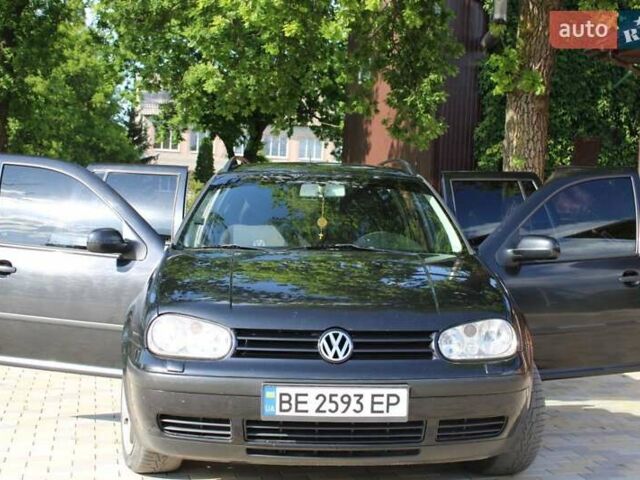 Черный Фольксваген Гольф, объемом двигателя 0 л и пробегом 280 тыс. км за 4950 $, фото 1 на Automoto.ua