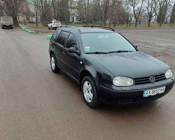 Черный Фольксваген Гольф, объемом двигателя 1.9 л и пробегом 715 тыс. км за 3700 $, фото 1 на Automoto.ua