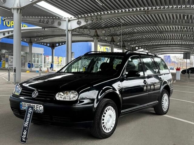 Черный Фольксваген Гольф, объемом двигателя 0 л и пробегом 374 тыс. км за 3900 $, фото 1 на Automoto.ua