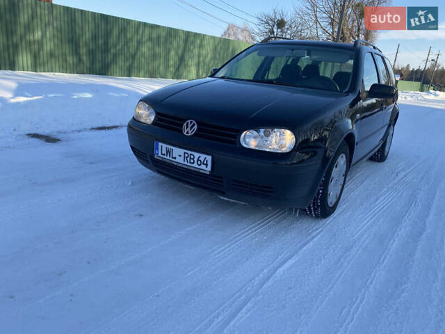 Черный Фольксваген Гольф, объемом двигателя 1.6 л и пробегом 260 тыс. км за 1999 $, фото 1 на Automoto.ua