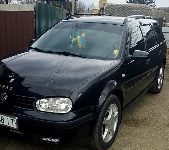 Фольксваген Гольф 2001 в Корсунь-Шевченковском на Automoto.ua Черный Фольксваген Гольф, объемом двигателя 1.6 л и пробегом 240 тыс. км за 4900 $, фото 1 на Automoto.ua