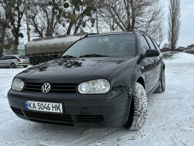 Черный Фольксваген Гольф, объемом двигателя 1.9 л и пробегом 250 тыс. км за 5200 $, фото 1 на Automoto.ua