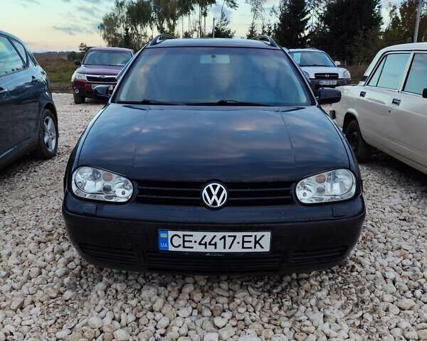 Черный Фольксваген Гольф, объемом двигателя 1.6 л и пробегом 261 тыс. км за 3500 $, фото 1 на Automoto.ua