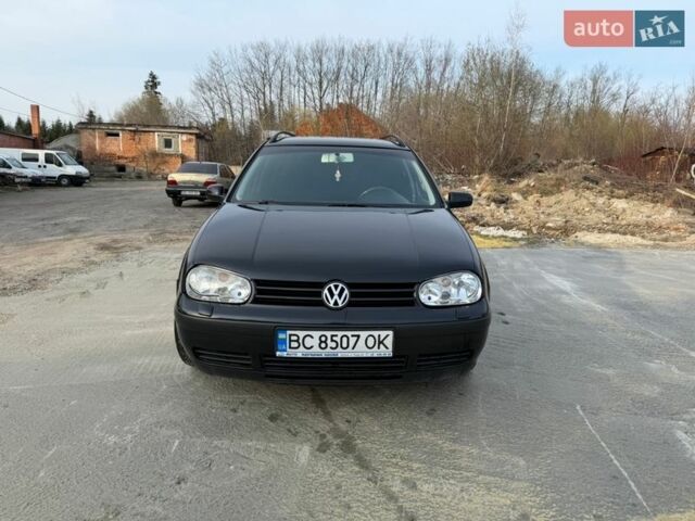 Черный Фольксваген Гольф, объемом двигателя 1.39 л и пробегом 350 тыс. км за 2500 $, фото 1 на Automoto.ua