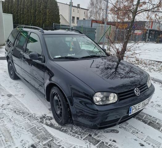 Черный Фольксваген Гольф, объемом двигателя 1.9 л и пробегом 273 тыс. км за 1450 $, фото 1 на Automoto.ua
