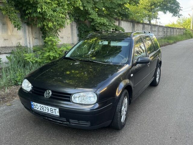 Черный Фольксваген Гольф, объемом двигателя 1.9 л и пробегом 504 тыс. км за 3200 $, фото 1 на Automoto.ua