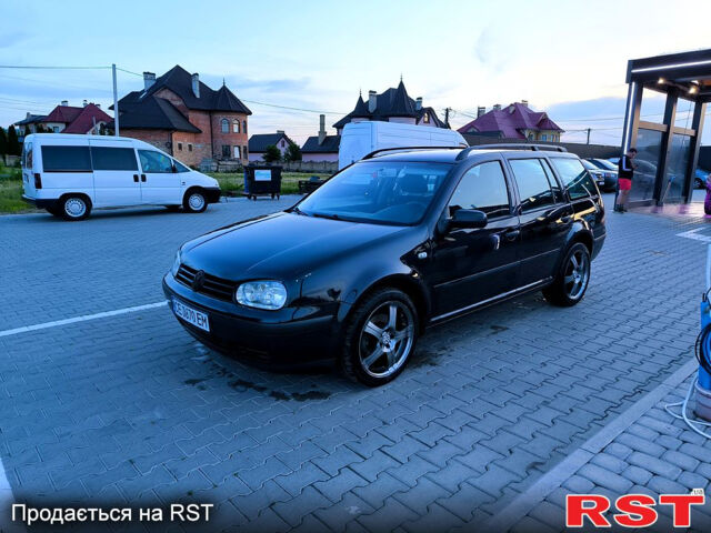 Чорний Фольксваген Гольф, об'ємом двигуна 1.6 л та пробігом 292 тис. км за 4500 $, фото 1 на Automoto.ua