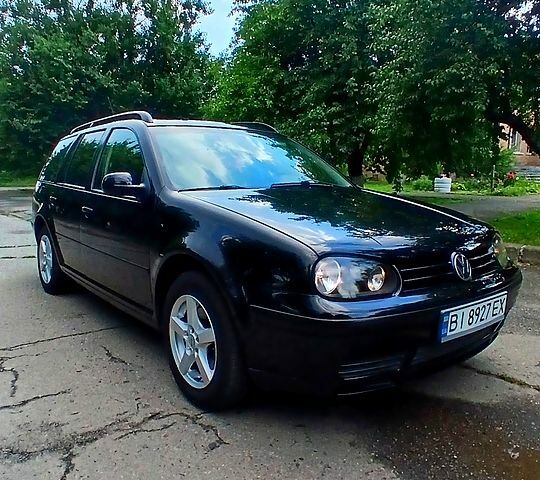 Чорний Фольксваген Гольф, об'ємом двигуна 1.6 л та пробігом 204 тис. км за 4050 $, фото 1 на Automoto.ua