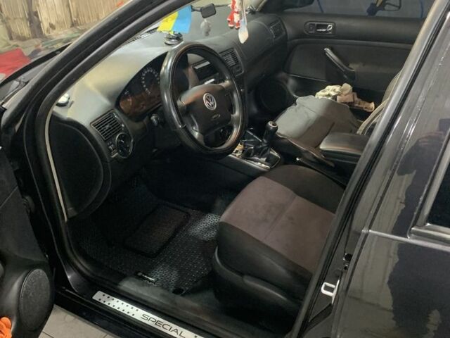 Чорний Фольксваген Гольф, об'ємом двигуна 1.6 л та пробігом 270 тис. км за 5300 $, фото 1 на Automoto.ua