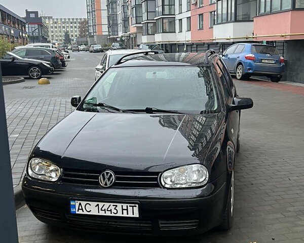Черный Фольксваген Гольф, объемом двигателя 1.39 л и пробегом 204 тыс. км за 4000 $, фото 1 на Automoto.ua
