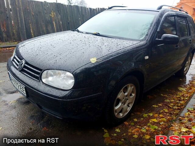 Черный Фольксваген Гольф, объемом двигателя 1.6 л и пробегом 232 тыс. км за 5000 $, фото 1 на Automoto.ua