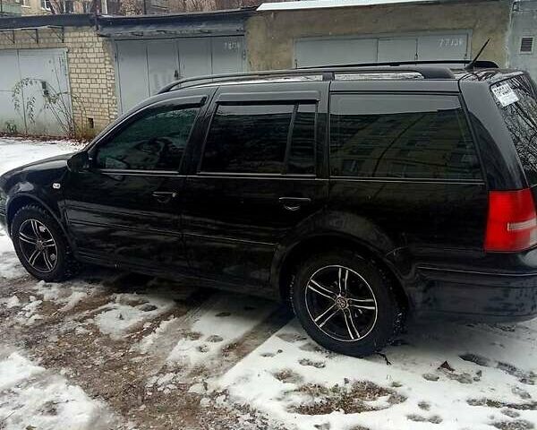 Чорний Фольксваген Гольф, об'ємом двигуна 1.6 л та пробігом 272 тис. км за 4600 $, фото 1 на Automoto.ua