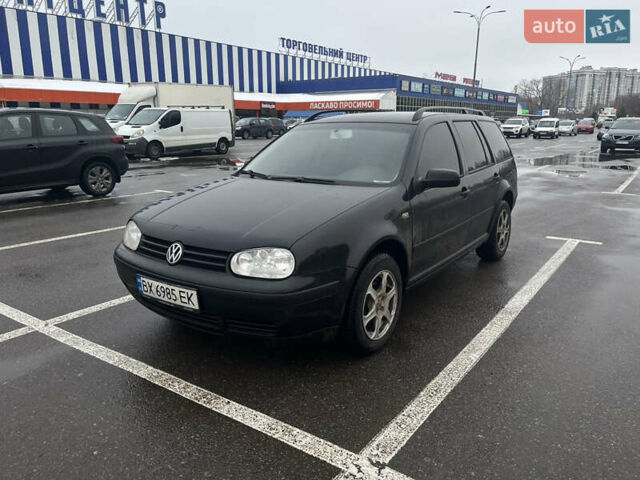 Черный Фольксваген Гольф, объемом двигателя 1.6 л и пробегом 343 тыс. км за 4300 $, фото 1 на Automoto.ua