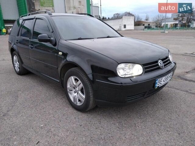 Черный Фольксваген Гольф, объемом двигателя 1.59 л и пробегом 272 тыс. км за 4500 $, фото 1 на Automoto.ua