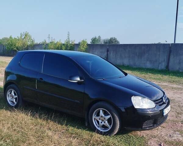 Черный Фольксваген Гольф, объемом двигателя 1.6 л и пробегом 285 тыс. км за 4000 $, фото 1 на Automoto.ua