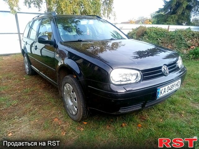 Черный Фольксваген Гольф, объемом двигателя 1.4 л и пробегом 242 тыс. км за 4250 $, фото 1 на Automoto.ua