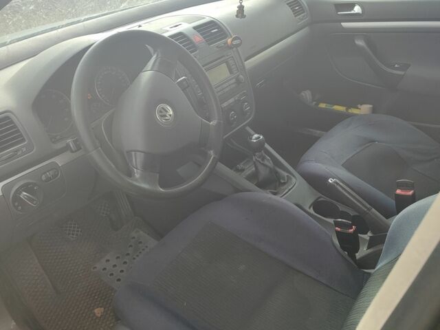 Черный Фольксваген Гольф, объемом двигателя 2 л и пробегом 269 тыс. км за 5500 $, фото 1 на Automoto.ua