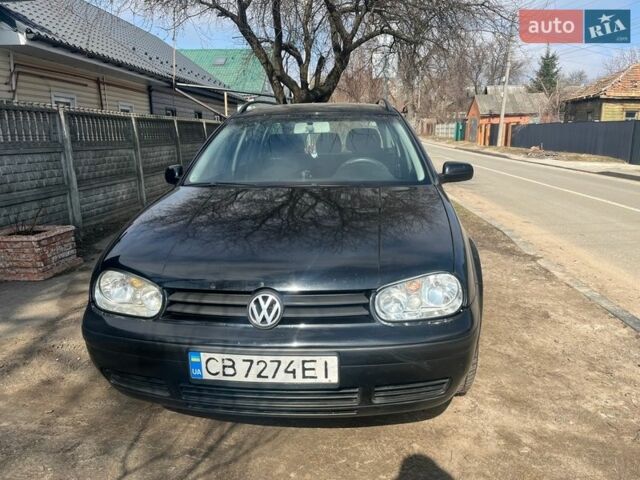 Черный Фольксваген Гольф, объемом двигателя 1.39 л и пробегом 240 тыс. км за 3200 $, фото 1 на Automoto.ua
